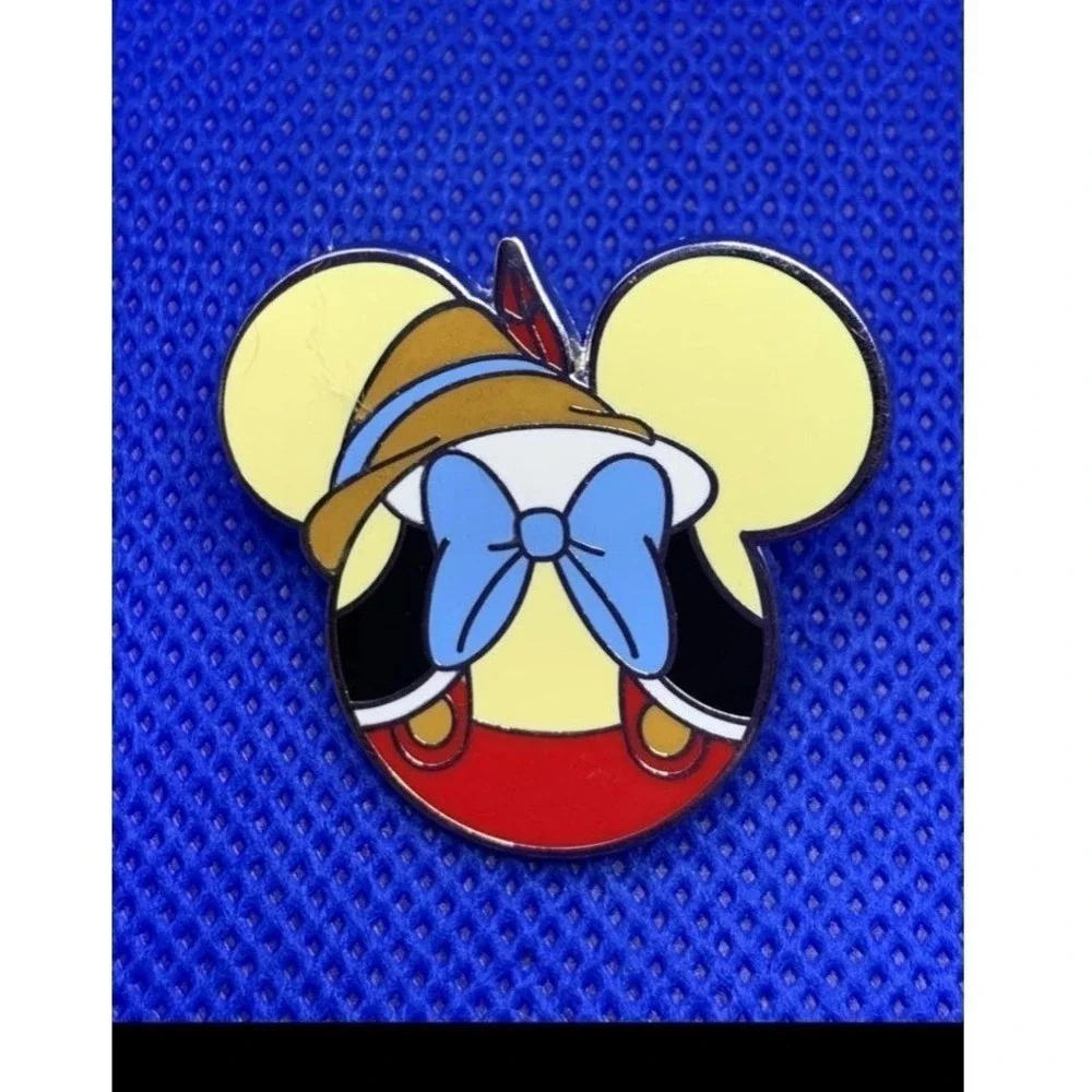2012 Pinocchio Costume Hidden Mickey Icon Head Disney trading pin